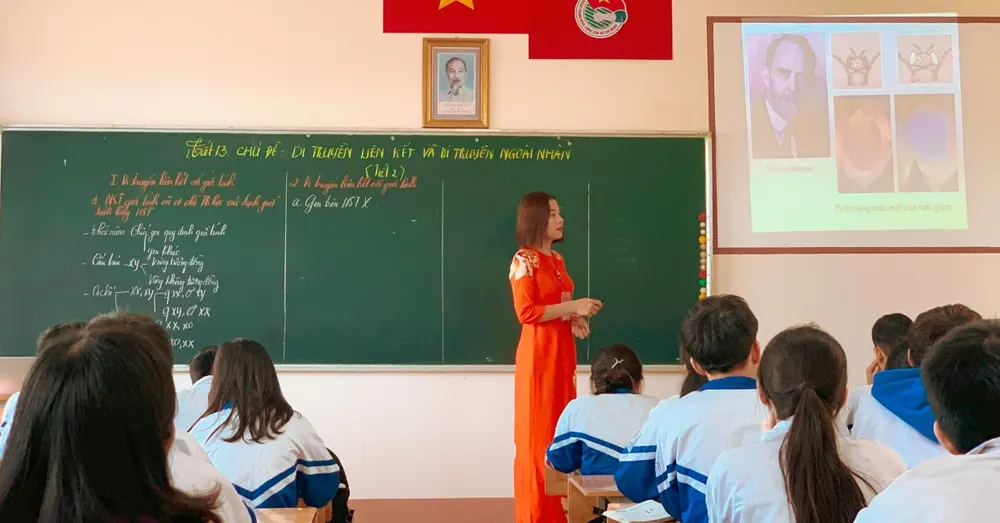 Giáo viên dạy sinh học THCS, THPT cần chứng chỉ nghiệp vụ sư phạm gì?