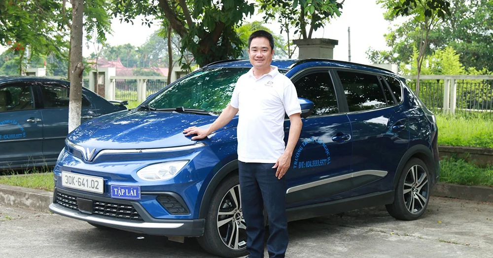 Giáo viên dạy thực hành lái xe yêu cầu cần có chứng chỉ nghiệp vụ sư phạm dạy lái xe