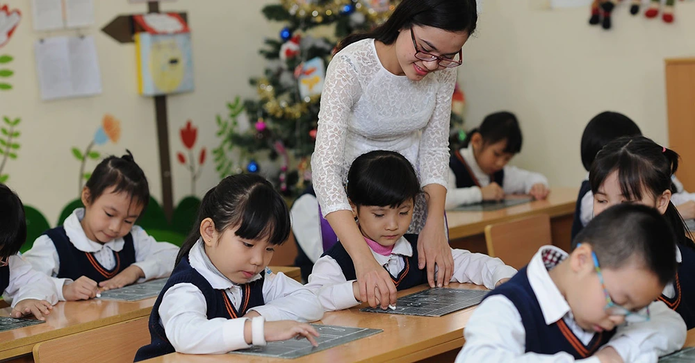 Thăng tiến nghề nghiệp giáo viên 2026 là gì? Những thay đổi khi bỏ thăng hạng